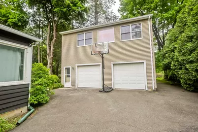 11 Silver #B, South Hadley, MA 01075 - Photo 15