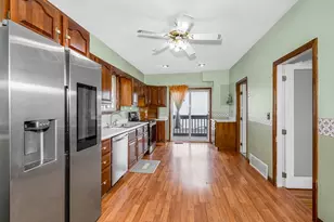 35 C St, Lowell, MA 01851 - Photo 11