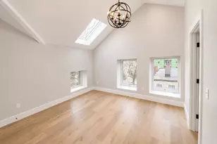 300 Somerville Ave, Somerville, MA 02143 - Photo 9
