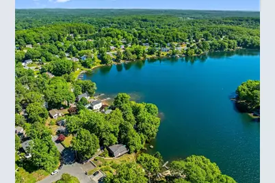 303 Lakeshore Dr, Marlborough, MA 01752 - Photo 37