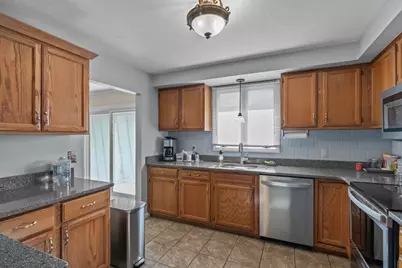133 S Main St, Berkley, MA 02779 - Photo 19