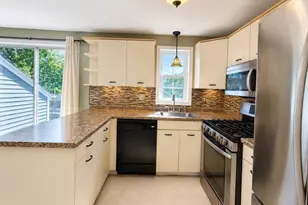 68 Dover St, Lowell, MA 01851 - Photo 7