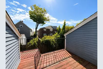68 Dover St #6, Lowell, MA 01851 - Photo 9