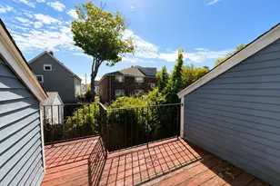 68 Dover St, Lowell, MA 01851 - Photo 9