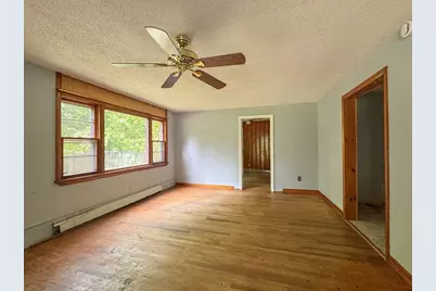 32 Margerie St, Westfield, MA 01085 - Photo 13