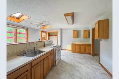 32 Margerie St, Westfield, MA 01085 - Photo 29