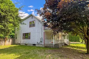 32 Margerie St, Westfield, MA 01085 - Photo 3