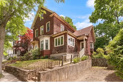 83 Wallace, Somerville, MA 02144 - Photo 3