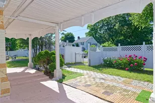 1 Rockland Rd Ct, Auburn, MA 01501 - Photo 3