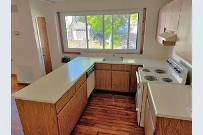 267 Locust Street #2L, Northampton, MA 01062 - Photo 3