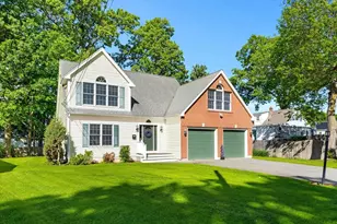 95 Maryland Ave, Lowell, MA 01851 - Photo 3