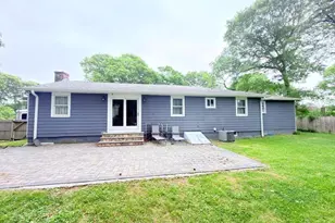 109 Blueberry Ln, Barnstable, MA 02648 - Photo 11