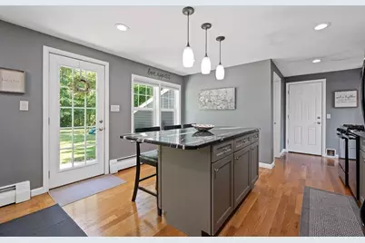 29 Carr St, Sutton, MA 01590 - Photo 9