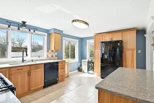 11 High Meadow Rd, Agawam, MA 01030 - Photo 7