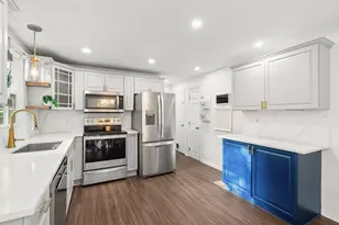21 Potter Ave, Plainville, MA 02762 - Photo 9