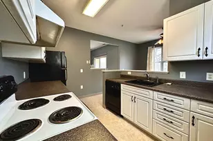 102 Mill St, Woonsocket, RI 02895 - Photo 11