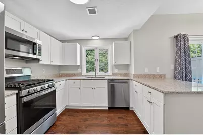 1 Melville Ct #B, Bourne, MA 02559 - Photo 7