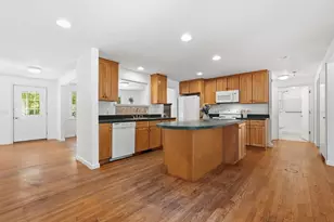 28 Hulst Rd, Amherst, MA 01002 - Photo 15