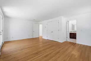 28 Hulst Rd, Amherst, MA 01002 - Photo 25