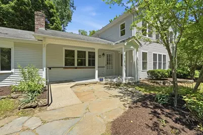 28 Hulst Rd, Amherst, MA 01002 - Photo 5