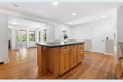 28 Hulst Rd, Amherst, MA 01002 - Photo 15