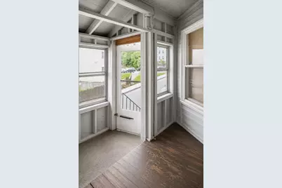 2 E Kendall St, Worcester, MA 01605 - Photo 17