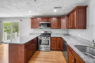 1 Olson St #17, Wilmington, MA 01887 - Photo 5