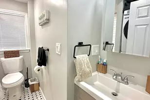 249 Everett St, Boston, MA 02128 - Photo 9