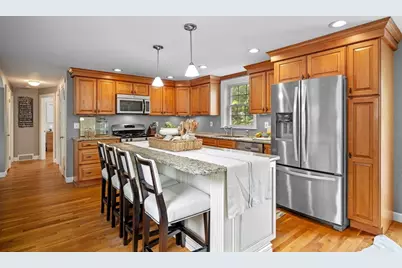 24 Shortell Ave, Beverly, MA 01915 - Photo 5