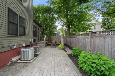 18 Cottage Ave, Somerville, MA 02144 - Photo 5