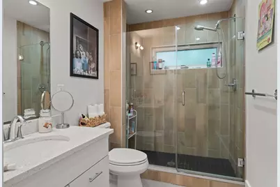 18 Cottage Ave, Somerville, MA 02144 - Photo 19