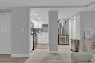 14 Auburn St, Boston, MA 02129 - Photo 5