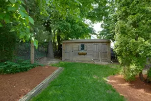 45 Hayes Ave, Lowell, MA 01854 - Photo 9