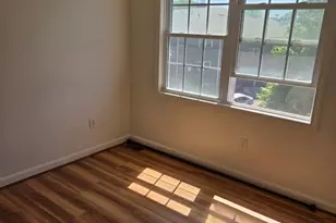417 Hildreth St, Lowell, MA 01850 - Photo 5