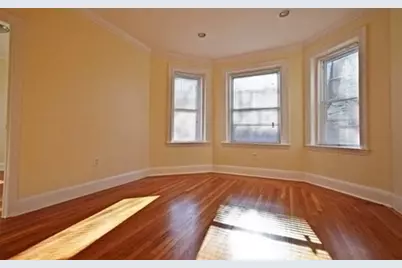 73 Thatcher St #302, Brookline, MA 02446 - Photo 1