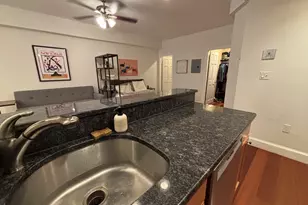 7 Grove St, Boston, MA 02114 - Photo 9