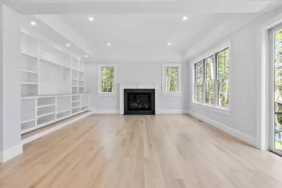 786 Main St, Hudson, MA 01749 - Photo 7