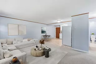 39 Pleasant St, Northborough, MA 01532 - Photo 11