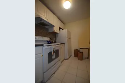 94 Pleasant St #1, Brookline, MA 02446 - Photo 11