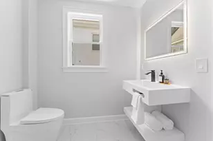 446 Broadway, Somerville, MA 02145 - Photo 11