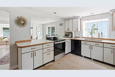 11 Sylvia Road, North Reading, MA 01864 - Photo 3