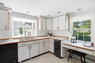 11 Sylvia Rd, North Reading, MA 01864 - Photo 9