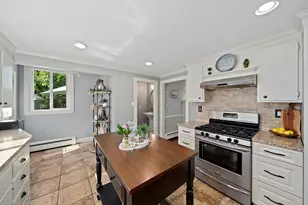 42 Brooks Pl, West Bridgewater, MA 02379 - Photo 5