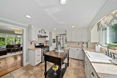 42 Brooks Place, West Bridgewater, MA 02379 - Photo 7