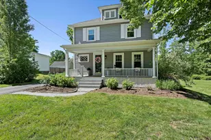 42 Brooks Pl, West Bridgewater, MA 02379 - Photo 3