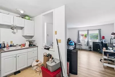 596 American Legion Hwy #3, Boston, MA 02131 - Photo 9