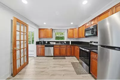 253 Lexington St, Woburn, MA 01801 - Photo 9