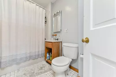 748 E 3rd #1, Boston, MA 02127 - Photo 11