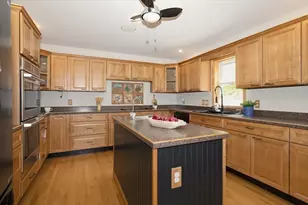 12 Corcoran Rd, Burlington, MA 01803 - Photo 13