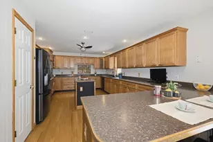 12 Corcoran Rd, Burlington, MA 01803 - Photo 15
